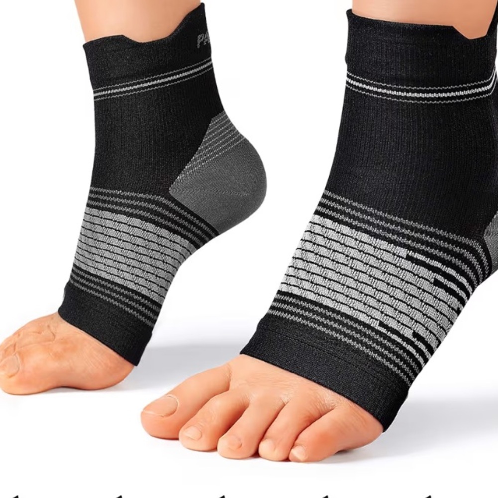 Dr Sock Soothers Compression Sleeve, Women’s Size XL Black & White, 3 Pair